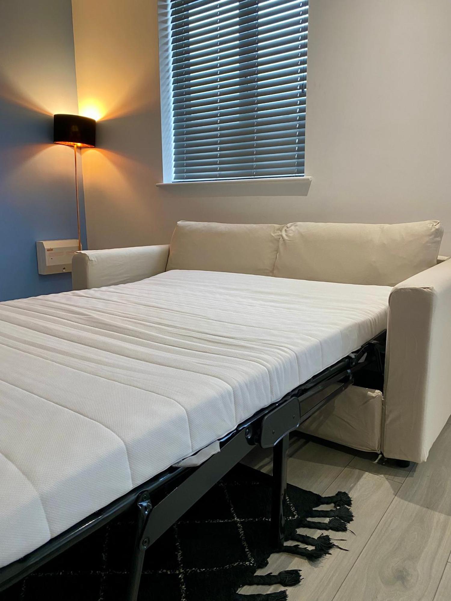 4 * Manchester